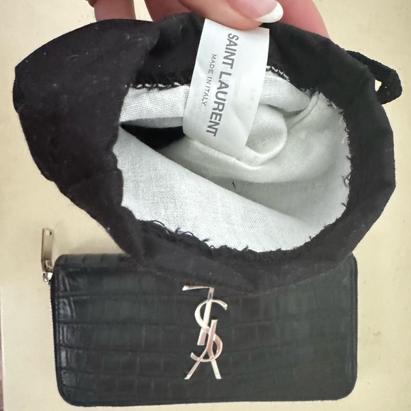 YSL Yves St Laurent Long Wallet, Crocodile Embossed and Shiny Leather🐝🖤 - Picture 5 of 6